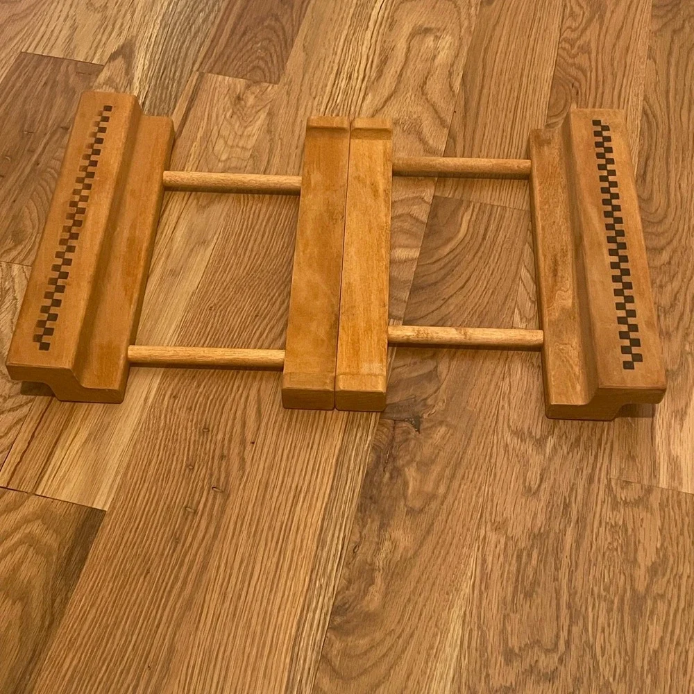 The Pampered Chef Wooden Adjustable Trivet Expandable Hot Pad Trivet Made in USA